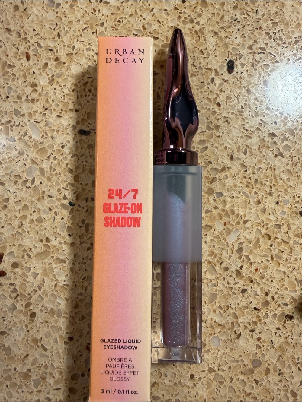 Urban Decay 24/7 Glaze-On Shadow — Shimmery Silver-Purple